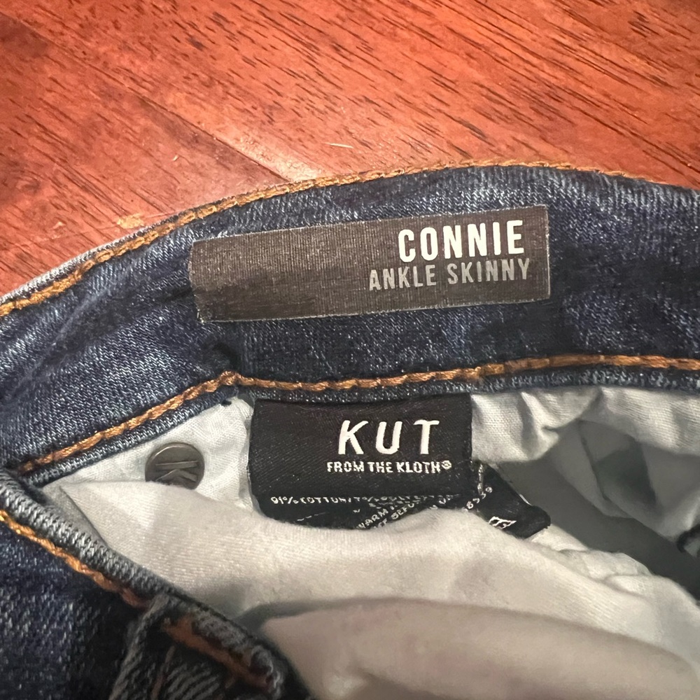 Kut from the Kloth frayed bottom jeans - Picture 10 of 11